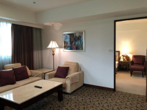 Отель Hotel RegaLees  Tamsui